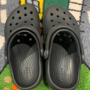 Crocs c11 black EUC barely any signs of wear